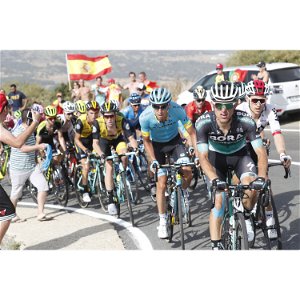 #130 VUELTA ŠPECIÁL: Sagan v tieni QuickStepu, v kopcoch je na ťahu Movistar