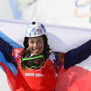 16. února – Den, kdy Eva Samková vyhrála zlato ve snowboardcrossu na OH v Soči