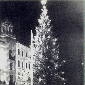 22. prosince: Den, kdy se zrodila myšlenka veřejných vánočních stromů na náměstích