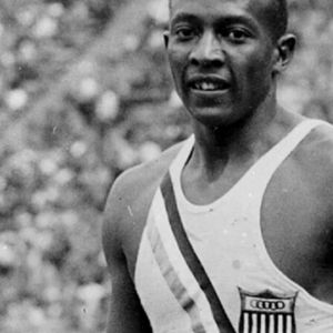 25. květen - Den, kdy atlet Jesse Owens překonal tři světové rekordy během jedné hodiny