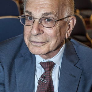 Daniel Kahneman ukazoval, že se často rozhodujeme proti vlastnímu zájmu