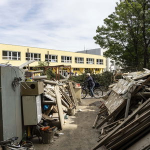 Obce zasažené povodněmi se připravují na zimu, chybí lidé i technika