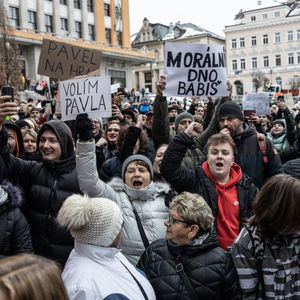 Odpovědnost za špinavou kampaň nesou i lidé z marketingu