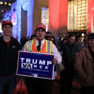 Trump se suverénně vrací. A tentokrát ho nebude brzdit ani Senát a Nejvyšší soud